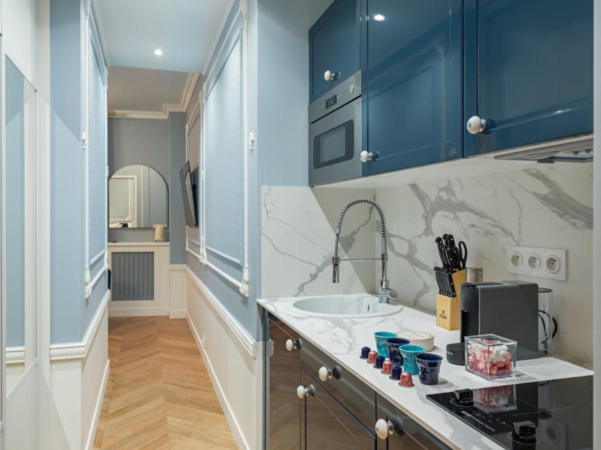 The Pompadour Suite Paris Exterior foto