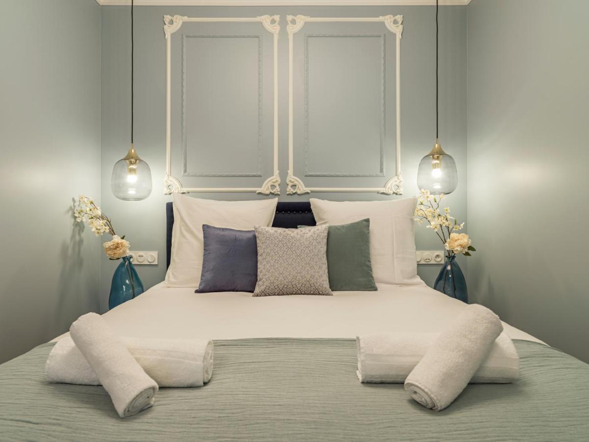 The Pompadour Suite Paris Exterior foto